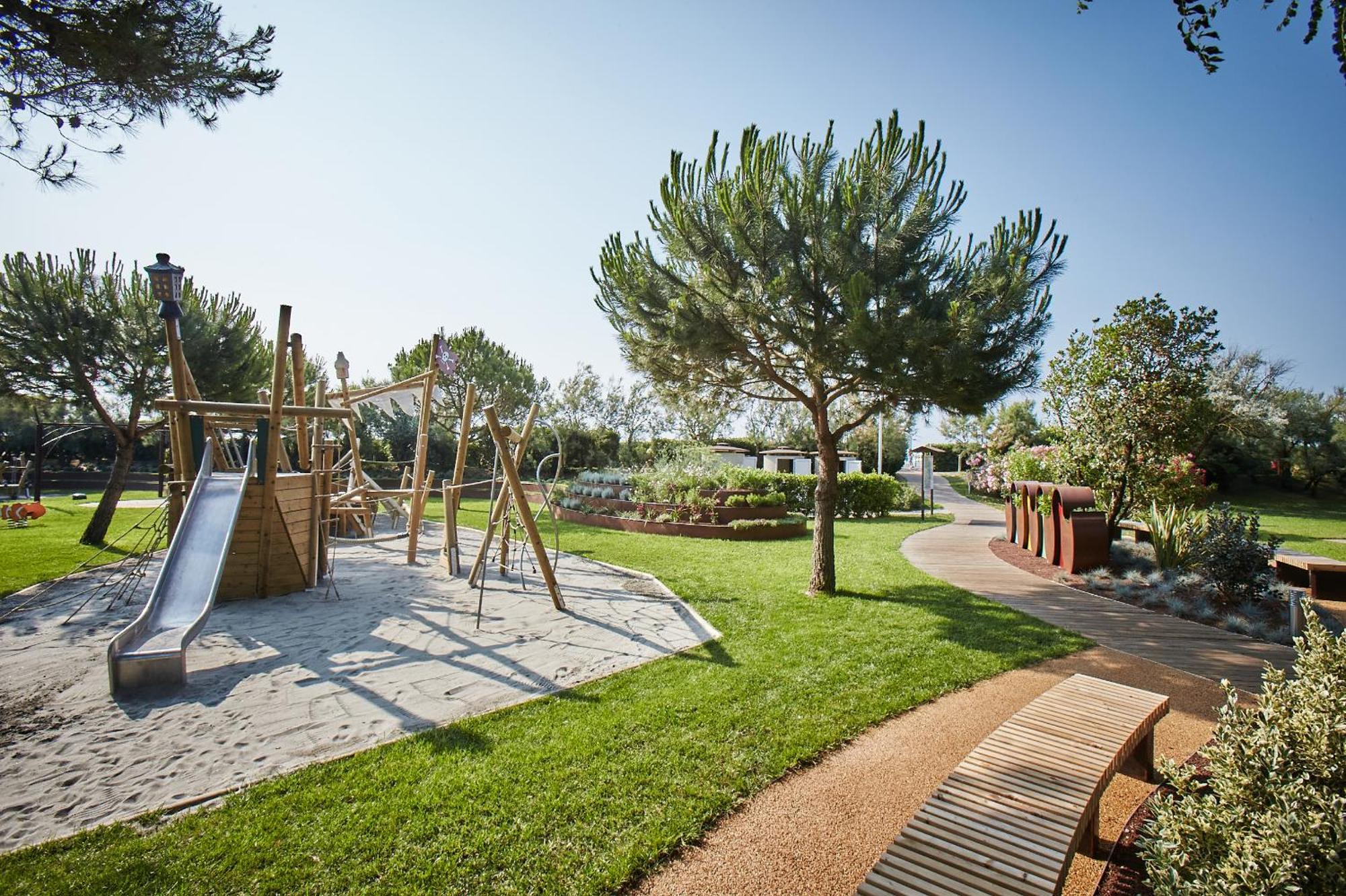 Dei Fiori Camping Village Кавалино-Трепорти Екстериор снимка